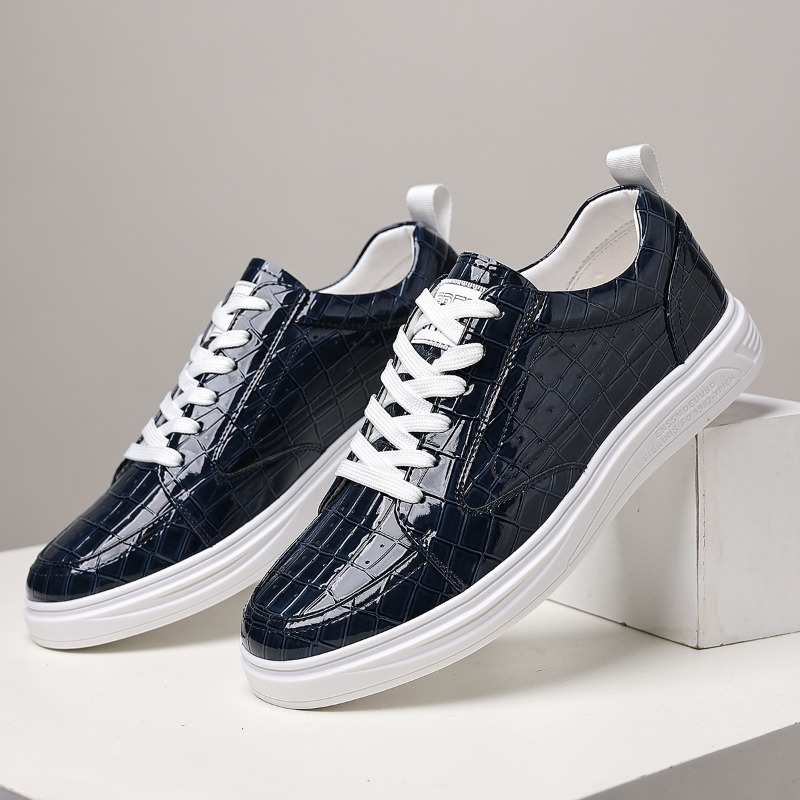 Classic Male Low Top Skate Sho - Sneaker Career review and price